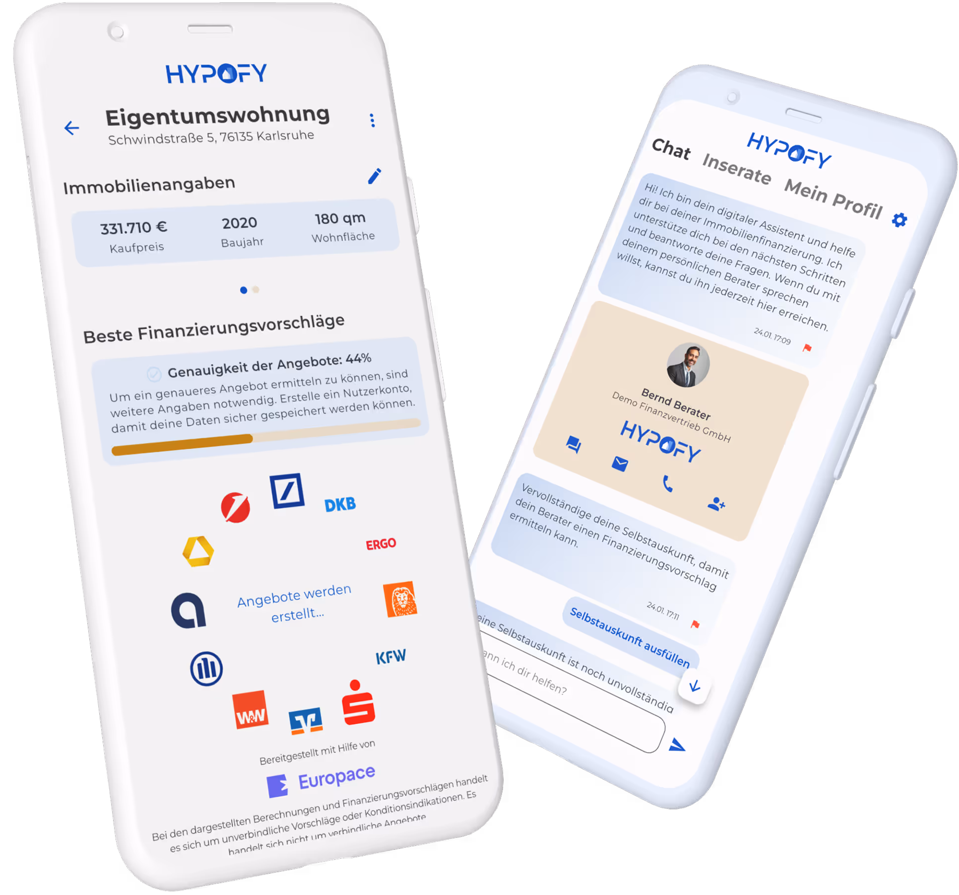 Zwei Screenshots von HYPOFY-CRM auf dem Handy. Auf dem einen sieht man ein angelegtes Immobilienobjekt und auf dem anderen den Kunden-Chat mit dem digitalen Assistenten von HYPOFY bei der Einholung der Selbstauskunft.
