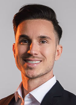 Steffen Konrad, Customer Service bei HYPOFY